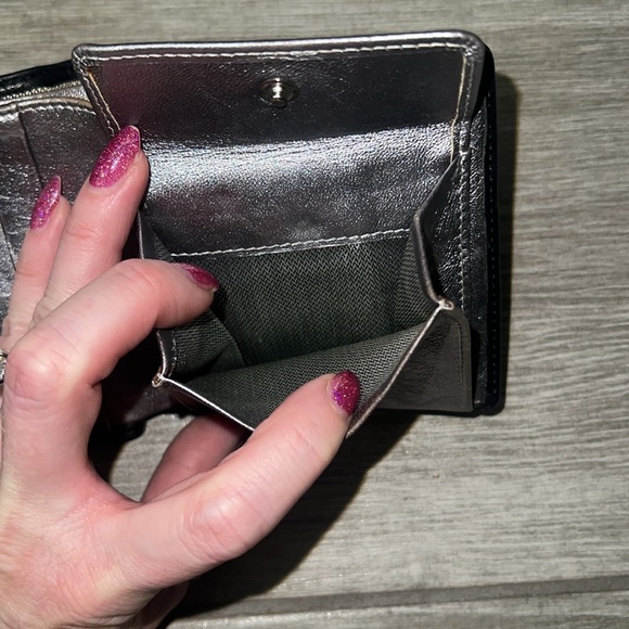 Authentic Chanel Bi-fold Japan Limited Release Wallet w/silver interior - Picture 10 of 15